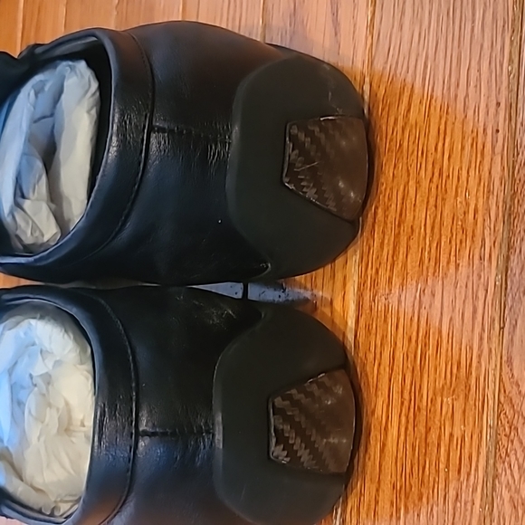 Men's Leather Gucci Loafers - Picture 7 of 15